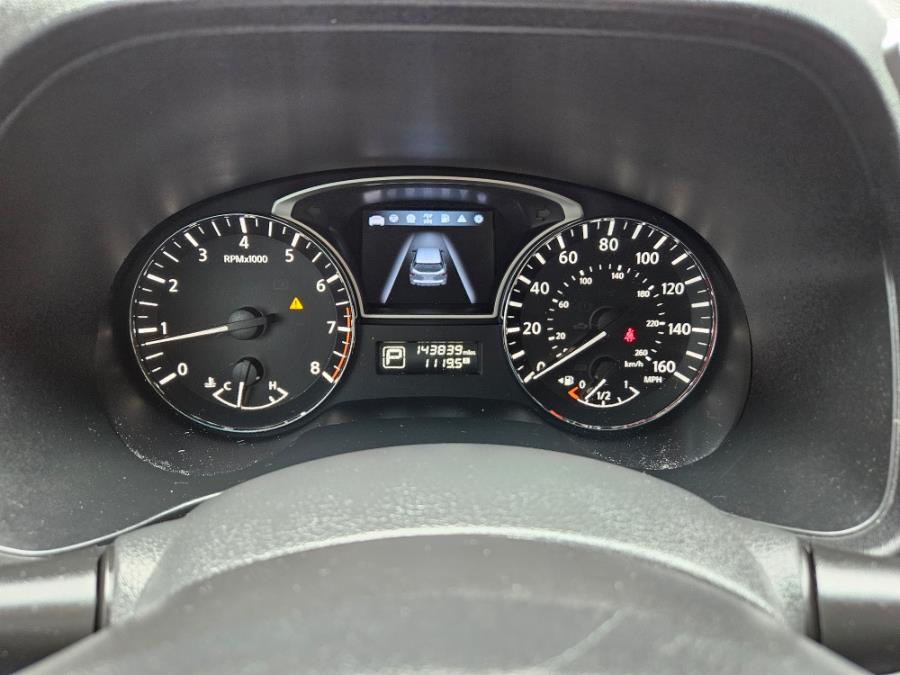 2014 Nissan Pathfinder S photo