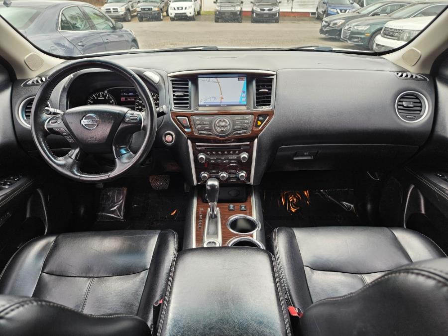 2014 Nissan Pathfinder S photo