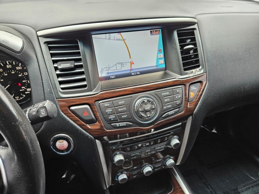 2014 Nissan Pathfinder S photo