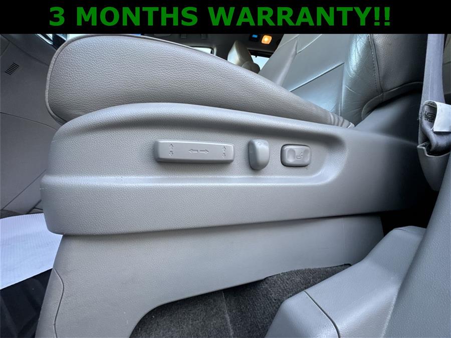 2011 Honda Odyssey Touring photo