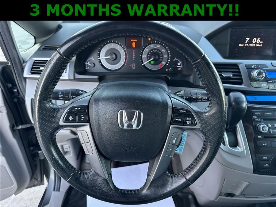 2011 Honda Odyssey Touring photo
