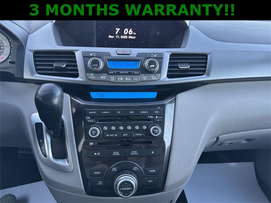 2011 Honda Odyssey Touring photo