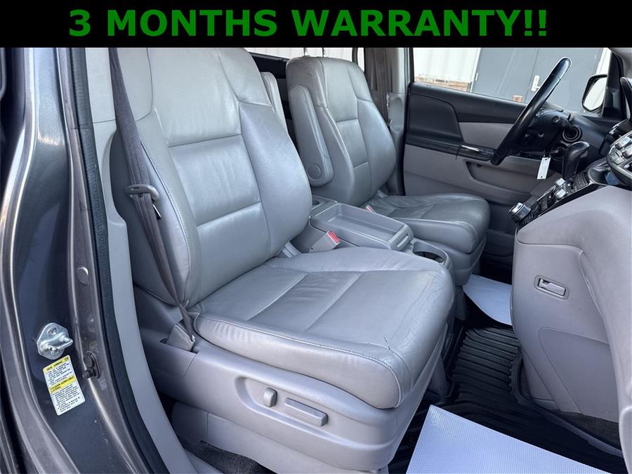 2011 Honda Odyssey Touring photo