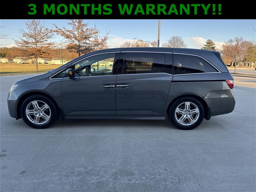 2011 Honda Odyssey Touring photo