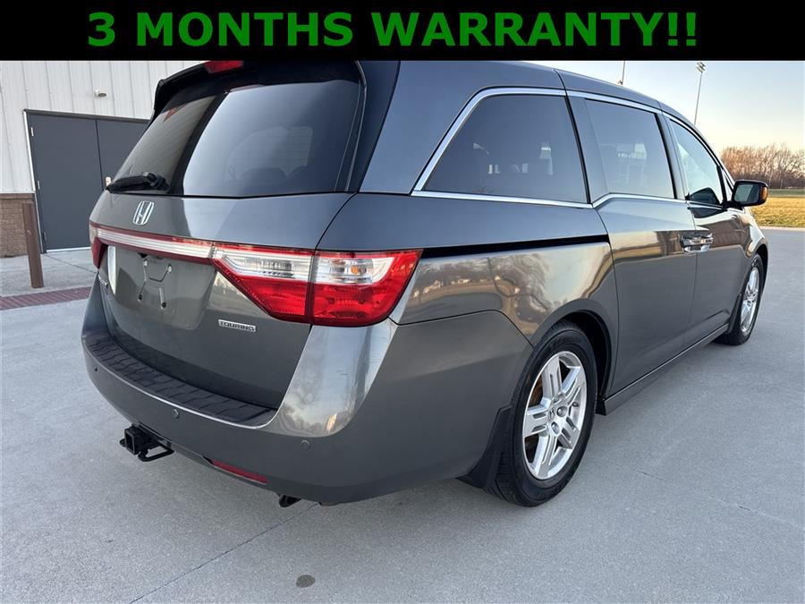 2011 Honda Odyssey Touring photo