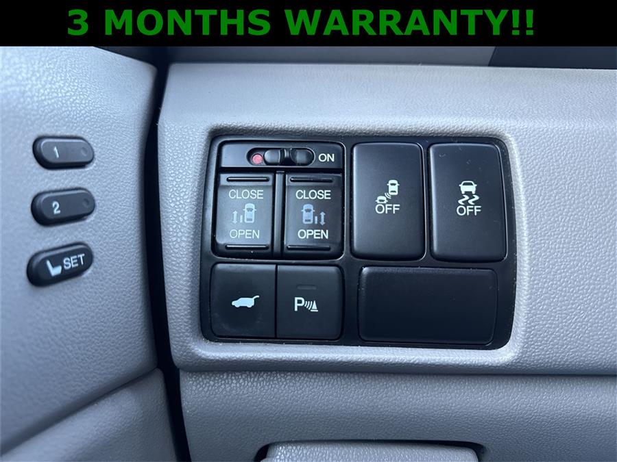 2011 Honda Odyssey Touring photo