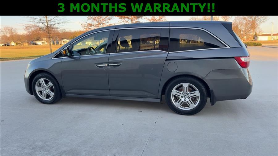 2011 Honda Odyssey Touring photo
