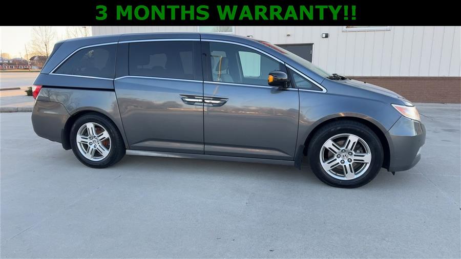 2011 Honda Odyssey Touring photo
