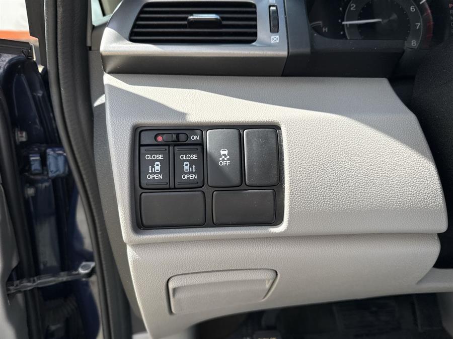 2016 Honda Odyssey EX photo