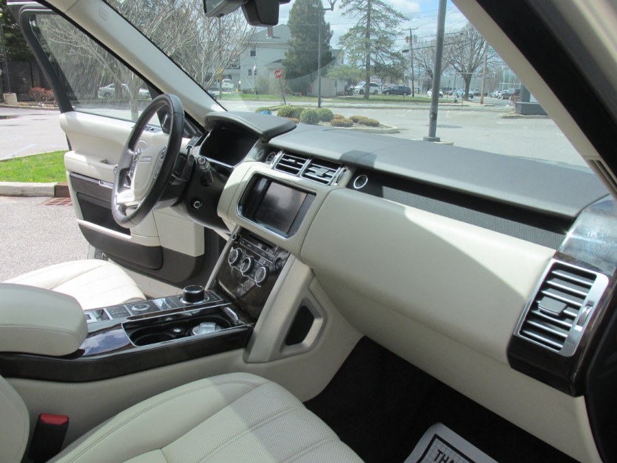 2013 Land Rover Range Rover HSE photo