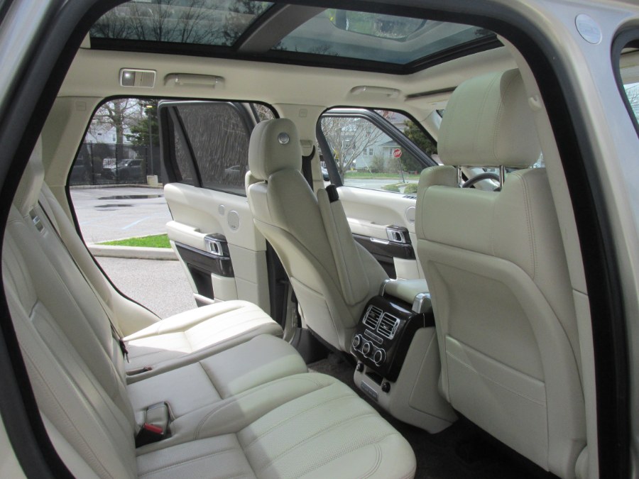 2013 Land Rover Range Rover HSE photo