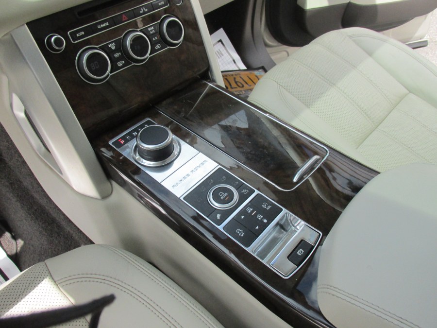 2013 Land Rover Range Rover HSE photo