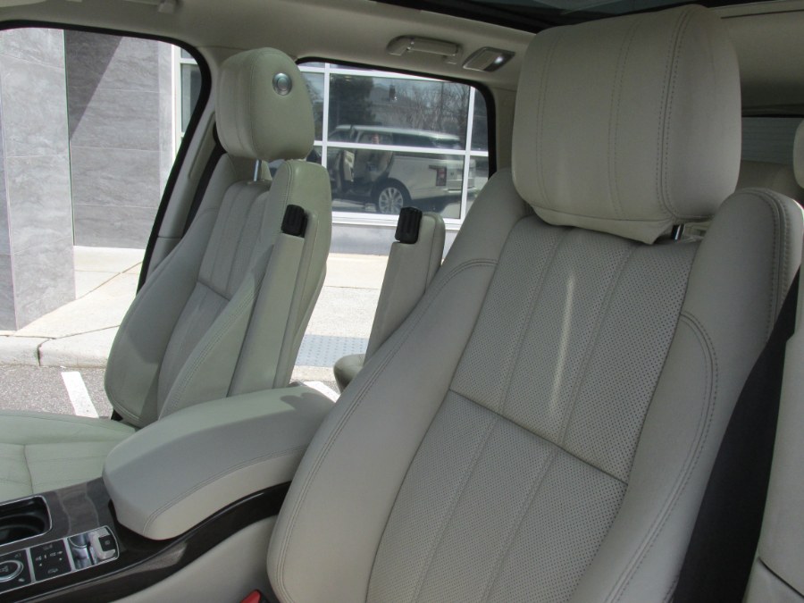 2013 Land Rover Range Rover HSE photo
