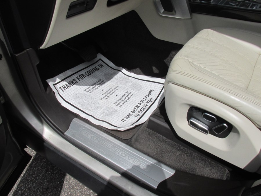 2013 Land Rover Range Rover HSE photo