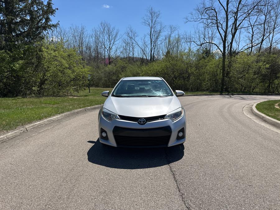 2015 Toyota Corolla 4dr Sdn CVT S Plus (Natl) photo