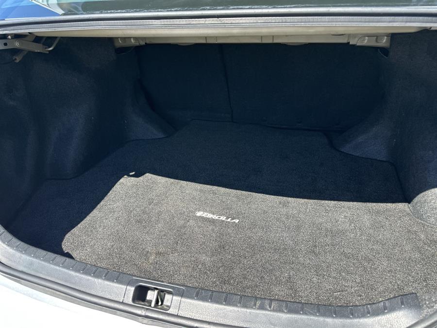 2015 Toyota Corolla 4dr Sdn CVT S Plus (Natl) photo