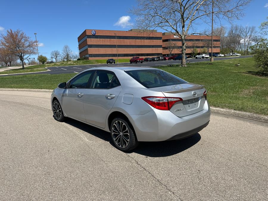 2015 Toyota Corolla 4dr Sdn CVT S Plus (Natl) photo