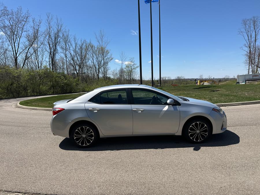 2015 Toyota Corolla 4dr Sdn CVT S Plus (Natl) photo