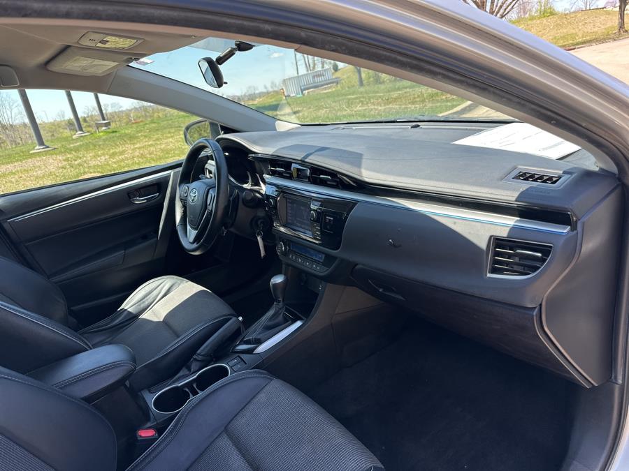 2015 Toyota Corolla 4dr Sdn CVT S Plus (Natl) photo