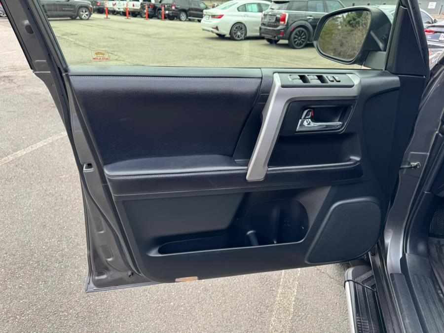 2016 Toyota 4Runner 4WD 4dr V6 SR5 Premium (Natl) photo