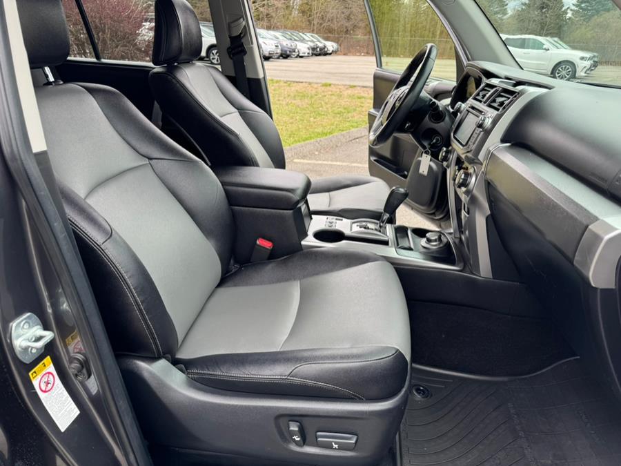 2016 Toyota 4Runner 4WD 4dr V6 SR5 Premium (Natl) photo