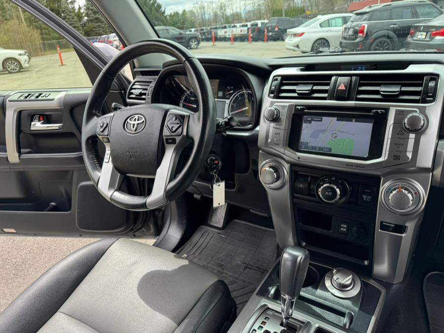 2016 Toyota 4Runner 4WD 4dr V6 SR5 Premium (Natl) photo
