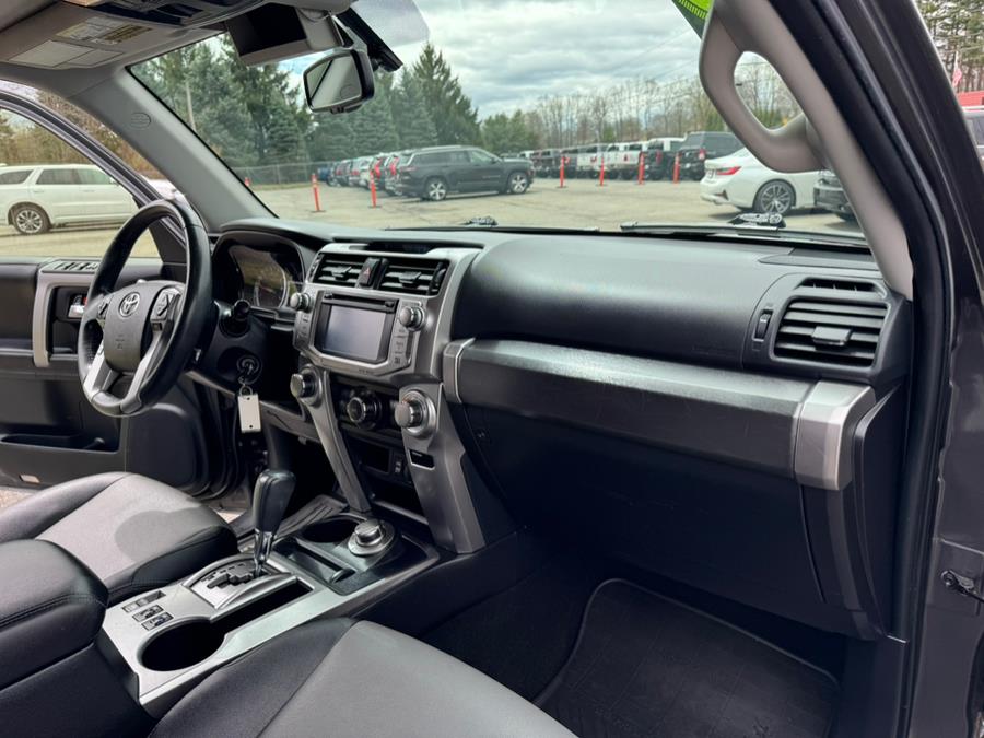 2016 Toyota 4Runner 4WD 4dr V6 SR5 Premium (Natl) photo