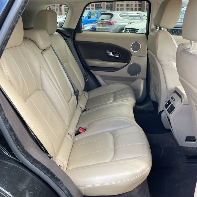 2016 Land Rover Range Rover Evoque 5dr HB HSE photo
