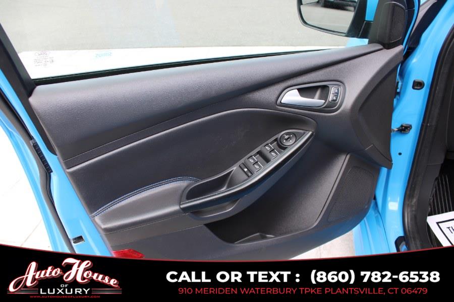 2016 Ford Focus 5dr HB RS photo