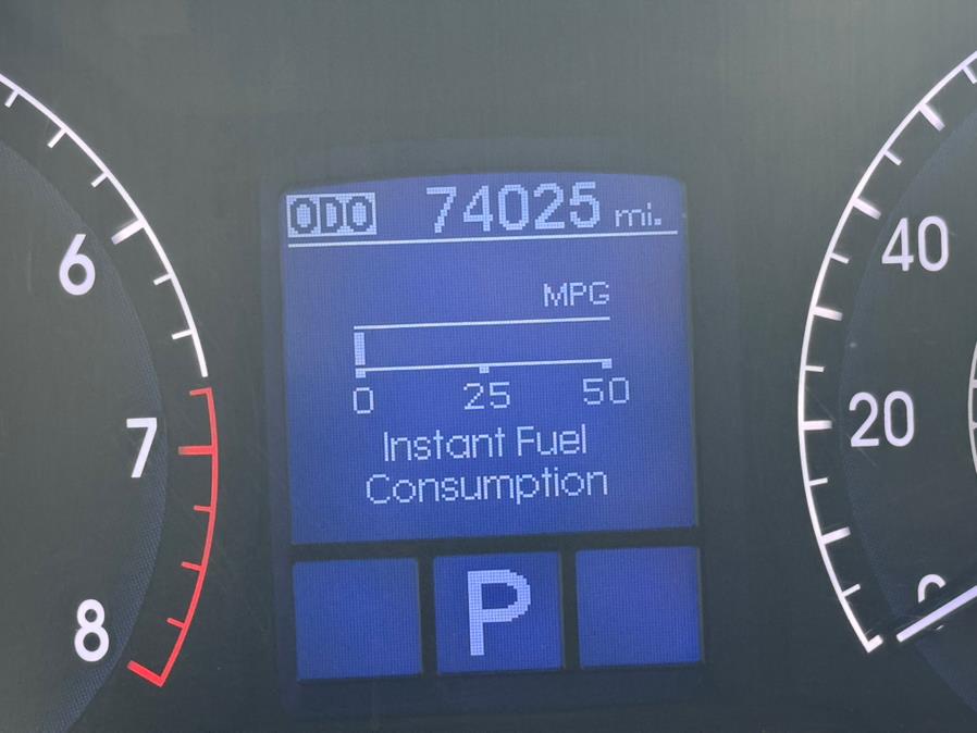 2014 Hyundai Genesis 3.8L photo
