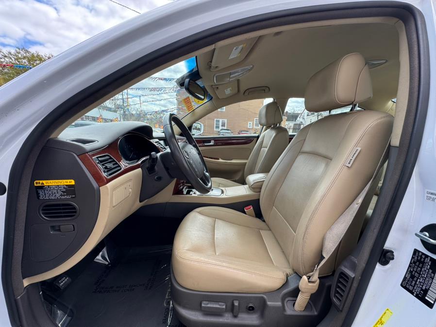 2014 Hyundai Genesis 3.8L photo