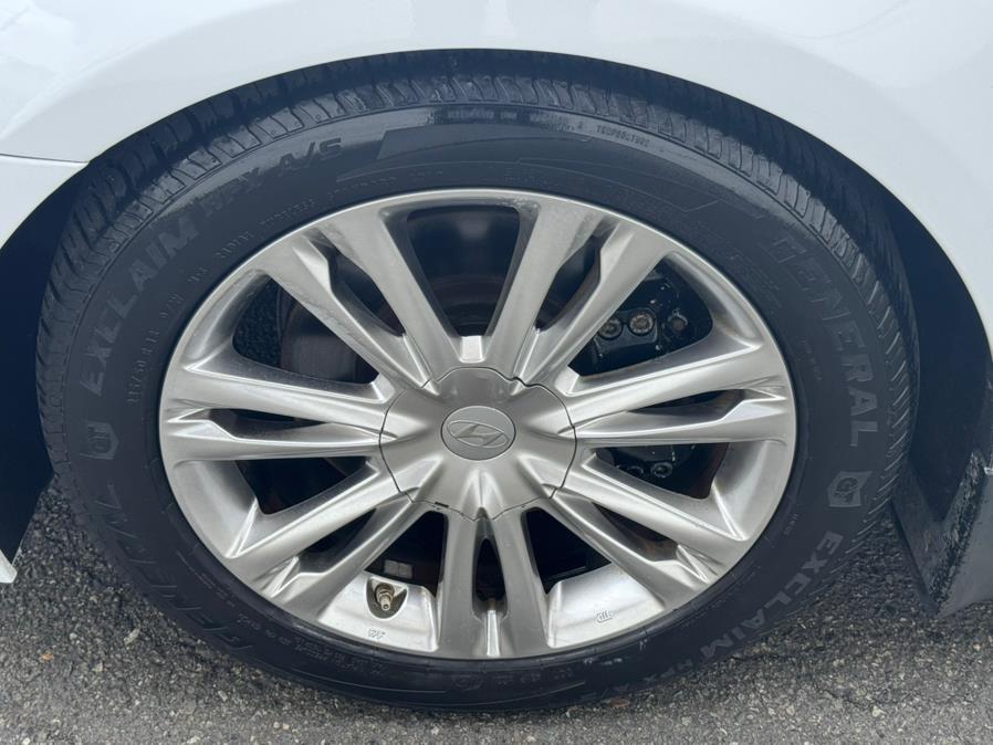 2014 Hyundai Genesis 3.8L photo