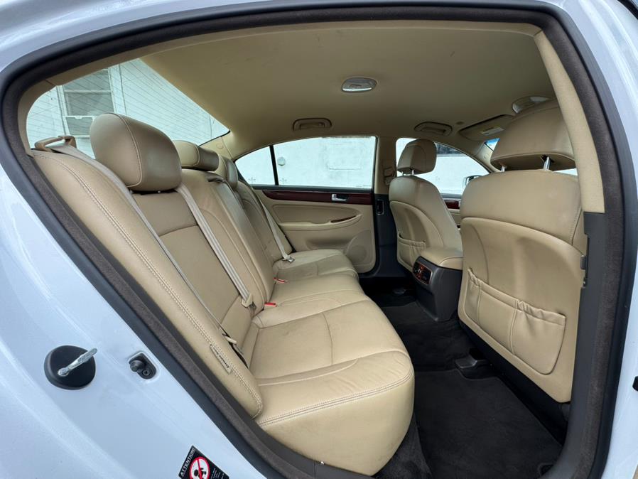 2014 Hyundai Genesis 3.8L photo