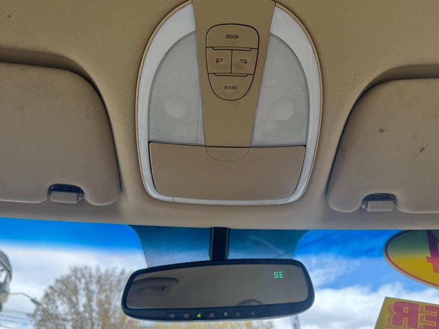 2014 Hyundai Genesis 3.8L photo
