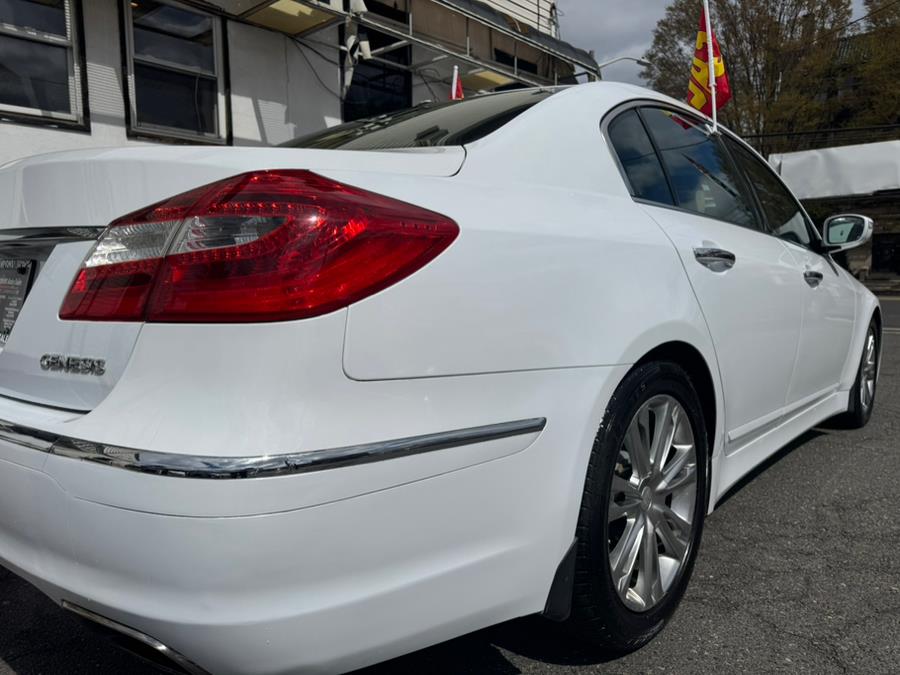 2014 Hyundai Genesis 3.8L photo