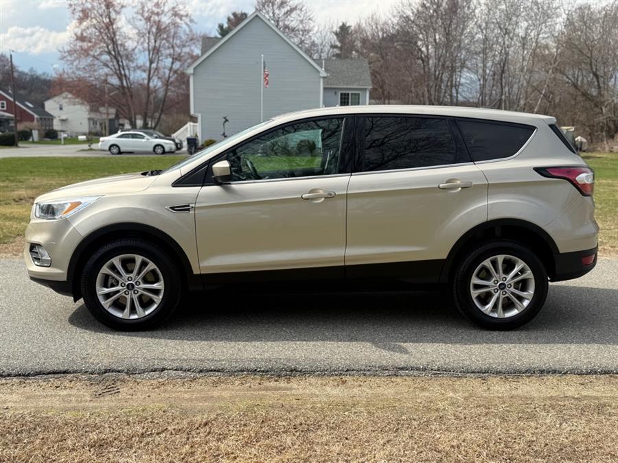 2017 Ford Escape SE photo