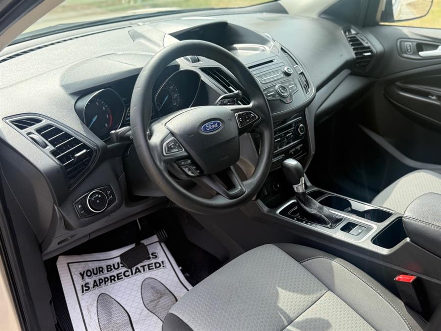 2017 Ford Escape SE photo