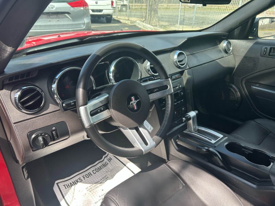2007 Ford Mustang V6 Deluxe photo