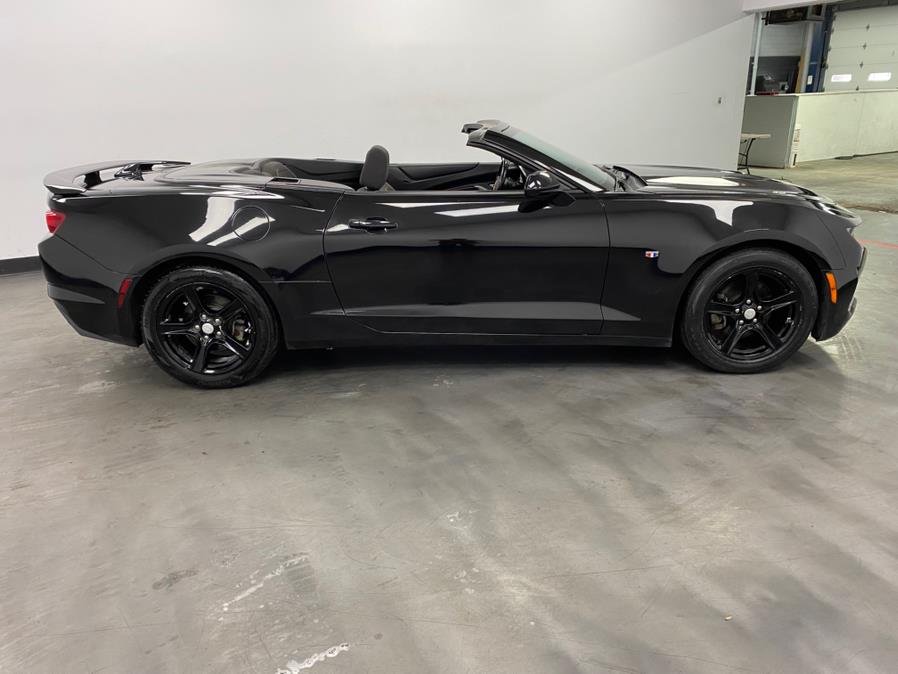 2019 Chevrolet Camaro 2dr Conv 1LT photo