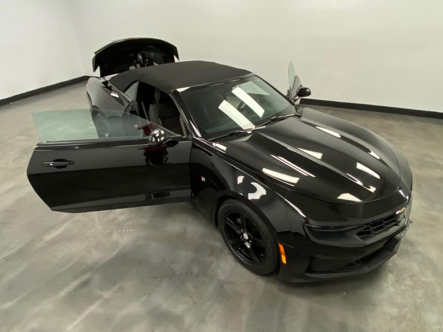 2019 Chevrolet Camaro 2dr Conv 1LT photo