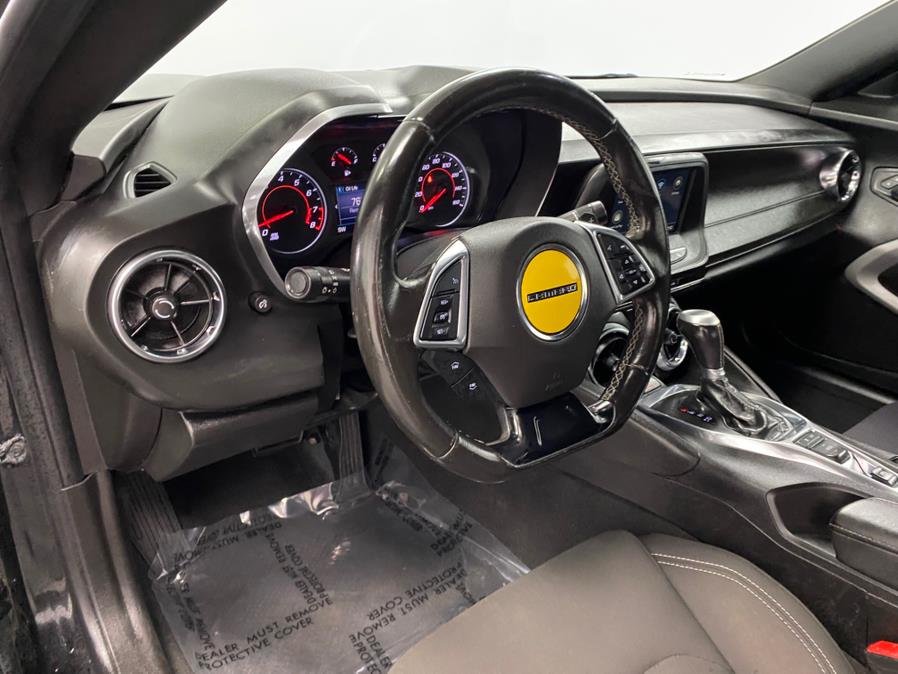 2019 Chevrolet Camaro 2dr Conv 1LT photo