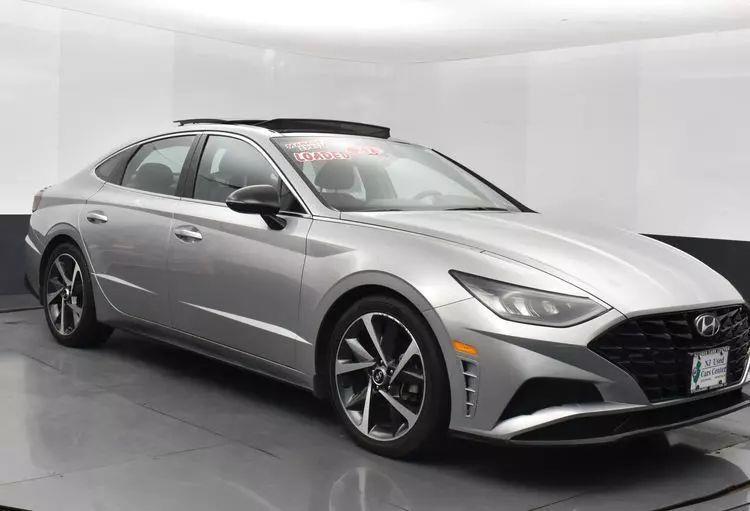 2021 Hyundai Sonata SEL Plus Sedan 4D photo