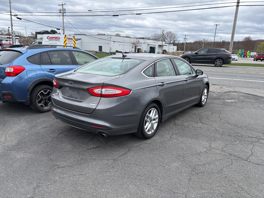 2014 Ford Fusion SE photo
