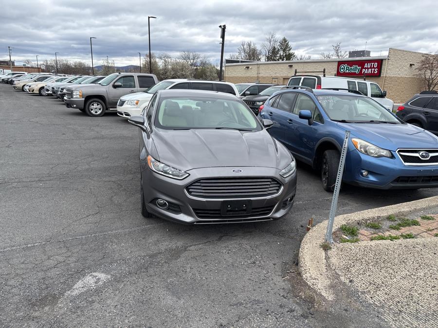 2014 Ford Fusion SE photo