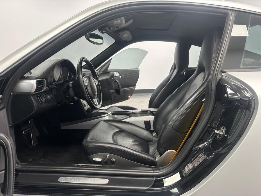 2005 Porsche 911 Carrera S photo