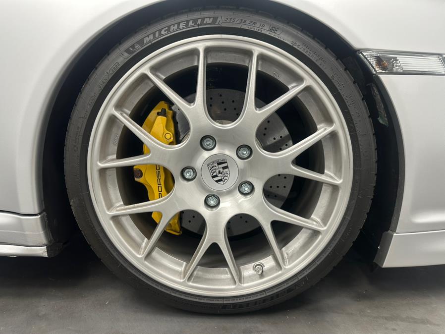 2005 Porsche 911 Carrera S photo