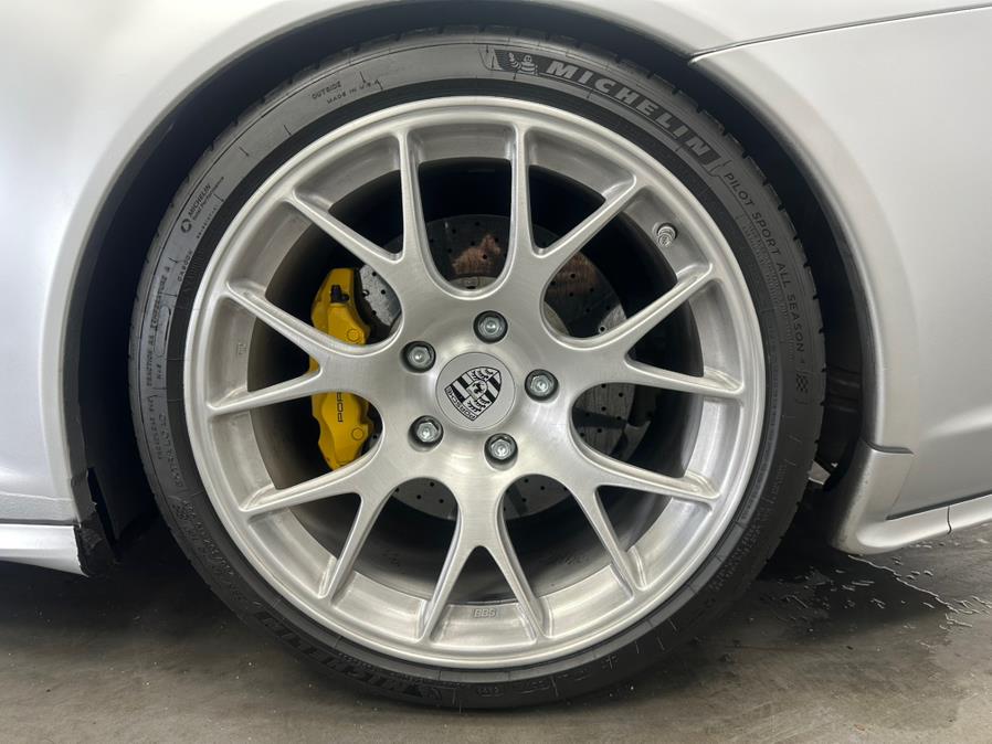 2005 Porsche 911 Carrera S photo