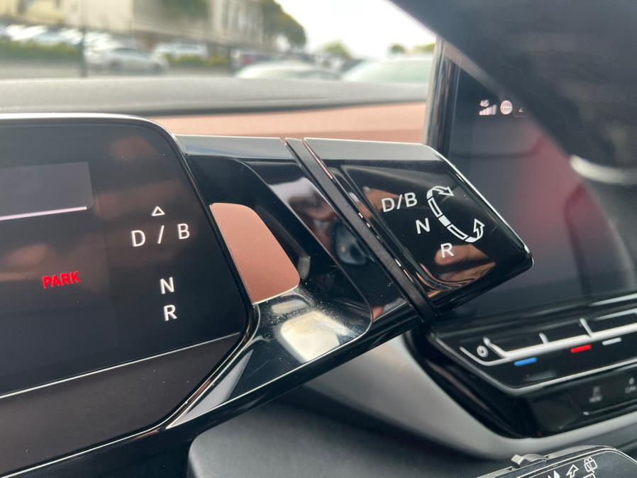 2022 Volkswagen ID.4 Pro S RWD photo