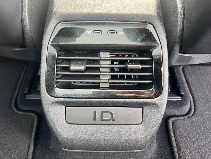 2022 Volkswagen ID.4 Pro S RWD photo