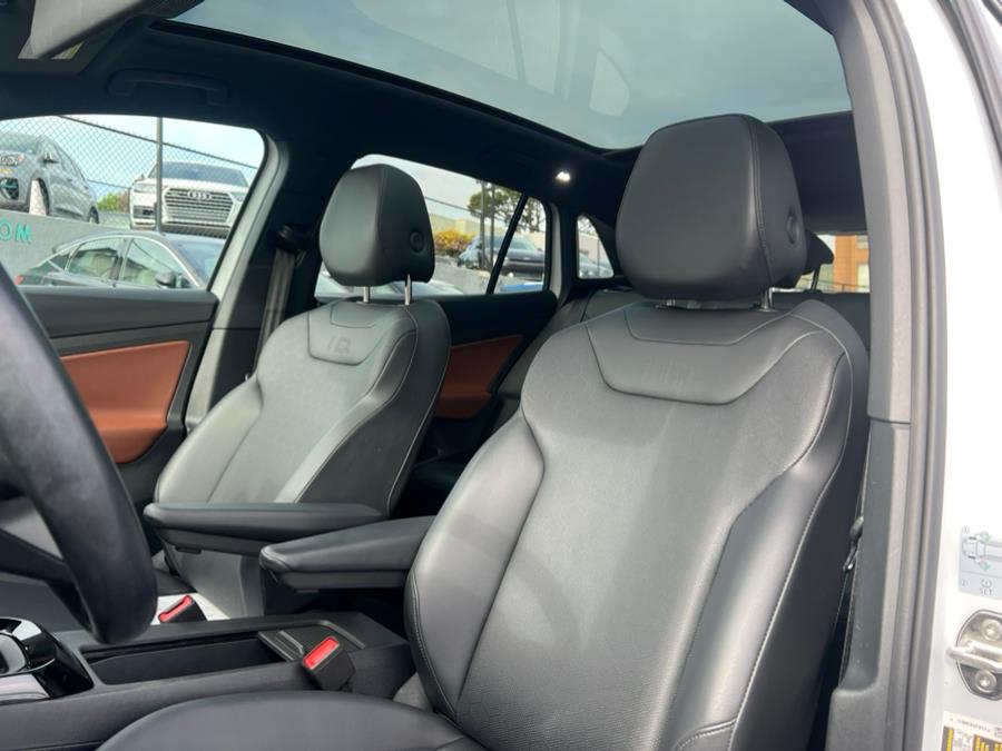 2022 Volkswagen ID.4 Pro S RWD photo